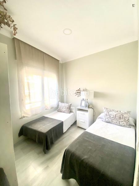 Foto aa04e1bd-2835-440a-aeba-b194c5ee8346. Alquiler apartamento en La Calzada - La Florida Sevilla