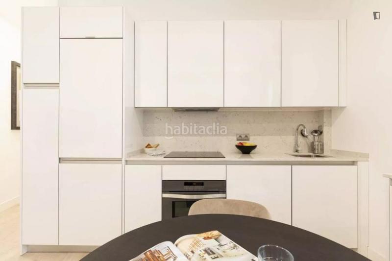 Foto f539eca1-2a94-43c8-8b59-f01e2b0d6eb2. Miete appartement mit heizung in Sol Madrid