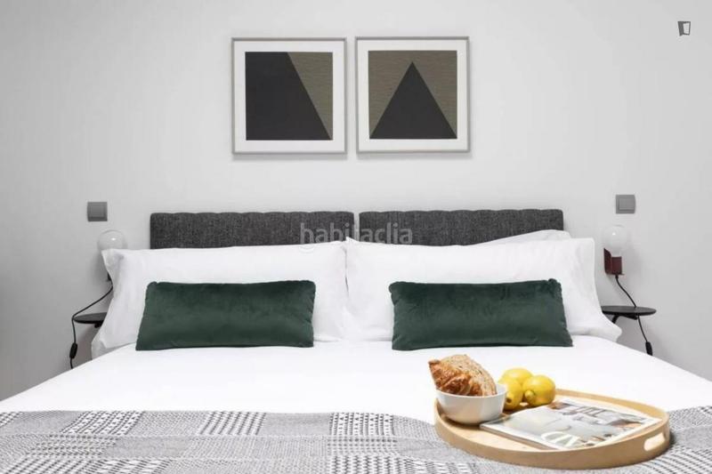 Foto 224d8730-1f94-4a8d-ad5e-d935c066a592. Location appartement avec chauffage dans Sol Madrid