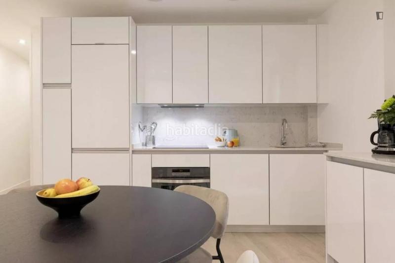 Foto 83e7215a-f3d5-46f8-8bc5-3ef9cd85e594. Alquiler apartamento en Sol Madrid