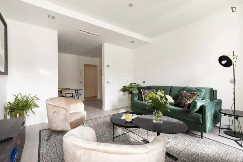 Foto bd9cba5a-2d56-4e2f-a467-ef9d9e34e45a. Alquiler apartamento en Sol Madrid