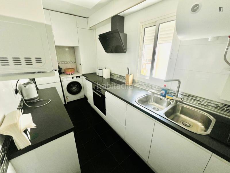 Foto 403a2bd4-b7c1-4fcd-9e8a-ad5dbde79baa. Lloguer apartament a La Trinidad Málaga