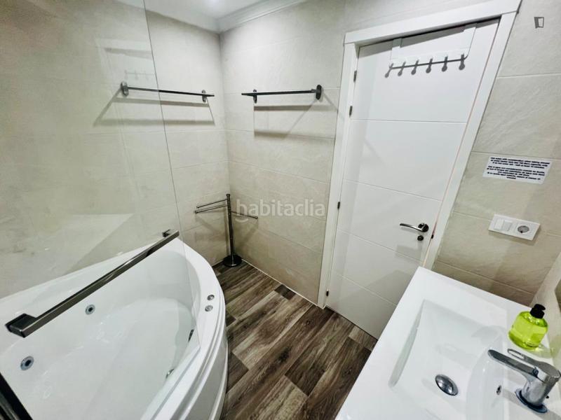 Foto 368f3161-7f38-4ba1-860b-93ab029ca8f8. Alquiler apartamento en La Trinidad Málaga