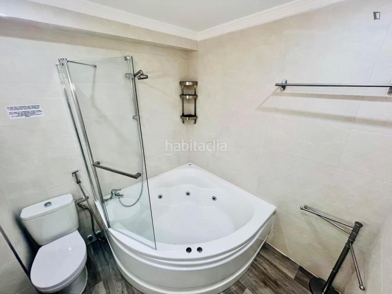 Foto 79c7e486-68ed-4612-b341-4b76719138b8. Location appartement dans La Trinidad Málaga