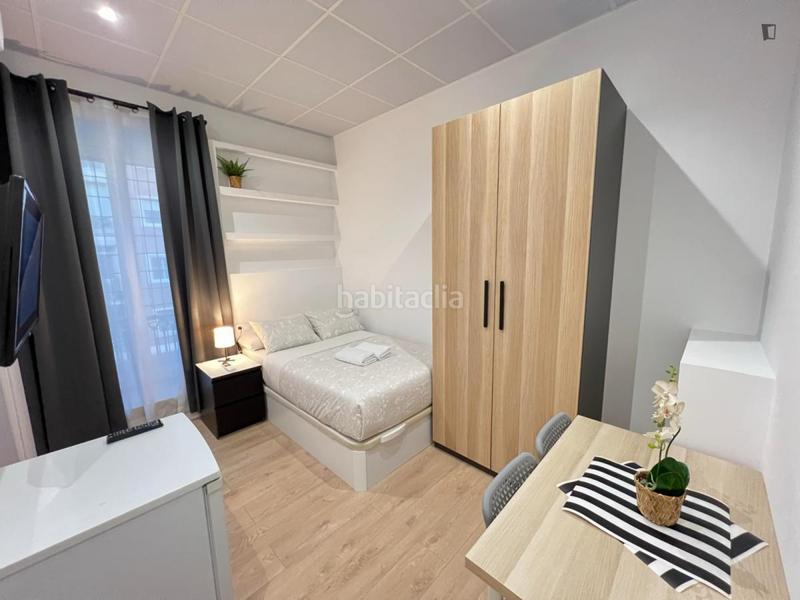 Foto 60dc0885-2e7f-4b26-83ea-4780b6b9e539. Rent studio with heating in Gaztambide Madrid
