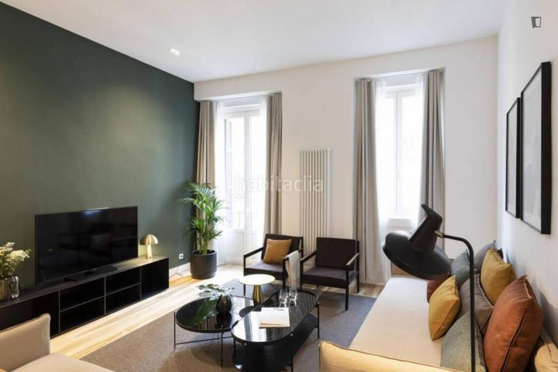 Foto ddb7f262-4a4a-4ebe-ad36-c4016ea9c744. Rent apartment with heating in Cortes-Huertas Madrid