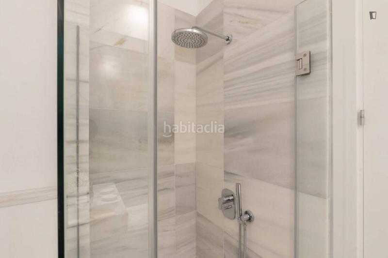 Foto 06bd09c0-967d-42e8-b99a-9d76ae8edf7a. Location appartement avec chauffage dans Cortes-Huertas Madrid