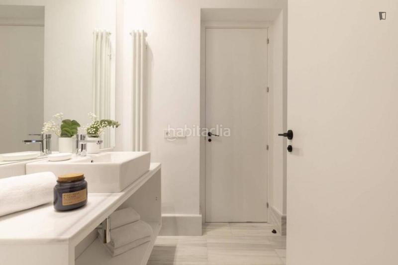 Foto 40fb4a1a-6719-4c04-b692-5705a6d89f71. Location appartement avec chauffage dans Cortes-Huertas Madrid