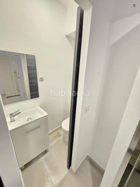 Foto 3b5b06a2-c918-4635-a20e-16cc6d1de769. Alquiler estudio en Lucero Madrid