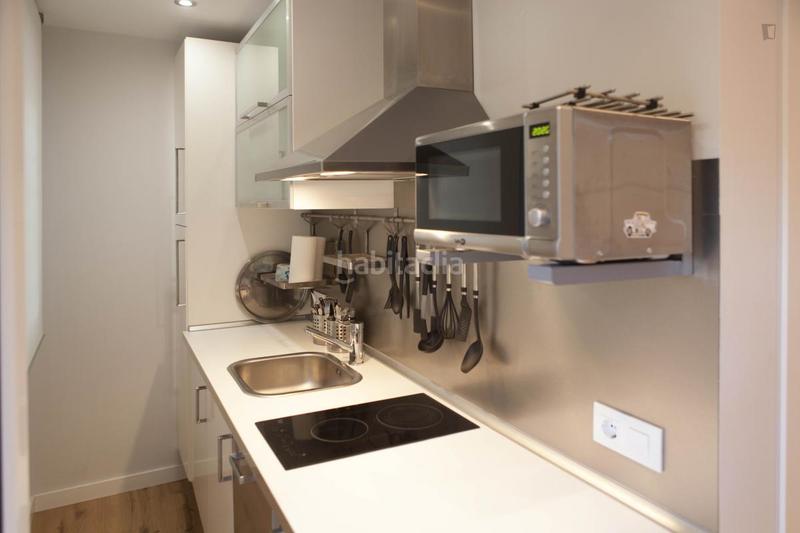 Foto 73b50992-06a9-4d14-873a-3d4aed9a2a8c. Alquiler estudio en Bami - La Estrella Sevilla