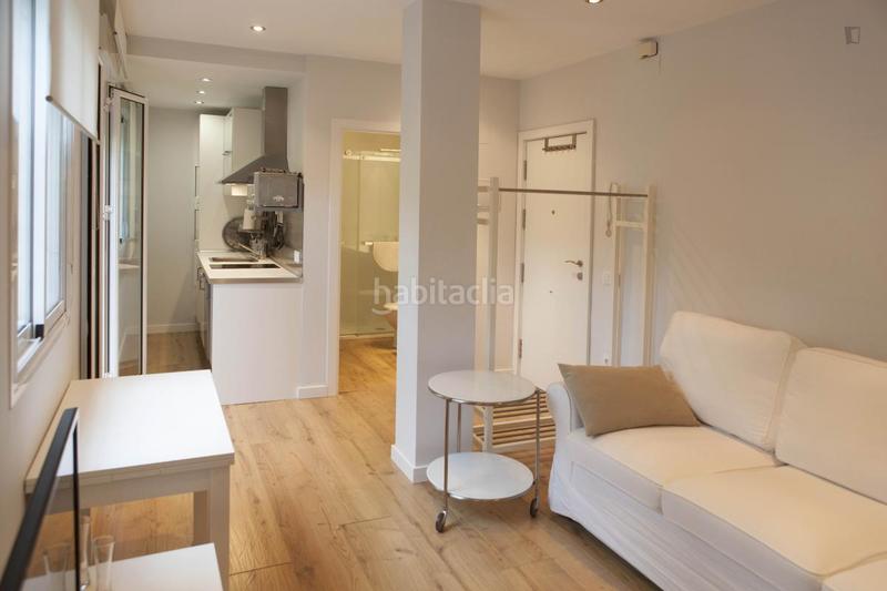 Foto a89e2c6f-d010-4c51-9a37-a961185e1a23. Alquiler estudio en Bami - La Estrella Sevilla