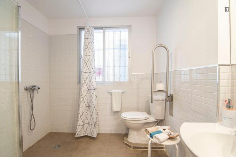 Foto 6cc8c561-14b6-40b5-994e-cb9904bf20f3. Rent studio with heating in Fígares Granada