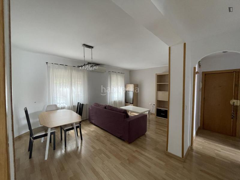 Foto 43d3a408-ee70-47f3-9f39-3864a34fc958. Alquiler apartamento en Simancas Madrid