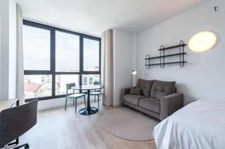 Rent Flat in Aiora