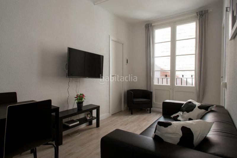 Foto b68a8092-e2b4-4263-b830-1ecbdbd649f7. Alquiler apartamento en Raval Barcelona