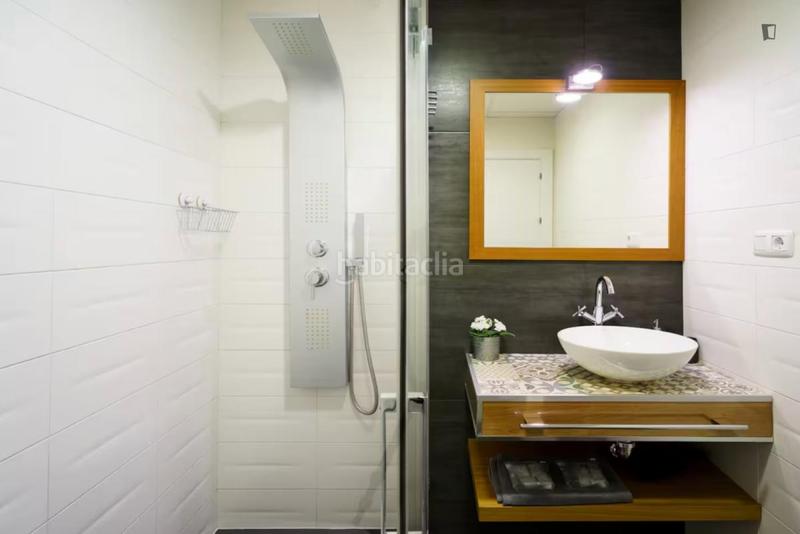 Foto 5d9d2cb0-d5d4-4824-93a9-c43104ad858d. Lloguer apartament amb calefacció a La Victoria Málaga