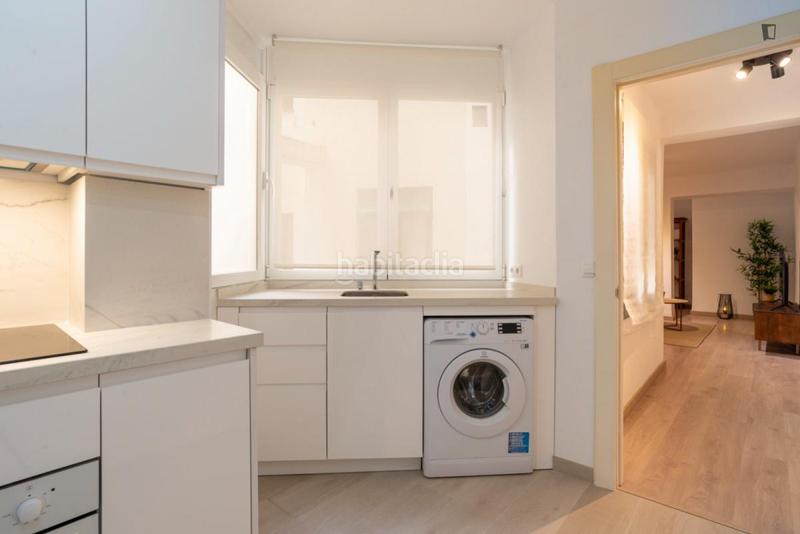 Foto 417f0d6a-d1a0-44e2-b37a-79b9bf985403. Alquiler apartamento en La Trinidad Málaga