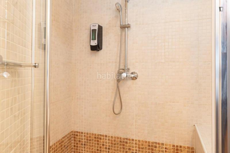 Foto 1ccaf12b-c794-4b78-b461-f4fa56624f0e. Miete appartement in La Trinidad Málaga