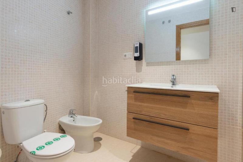 Foto 26f0ae0c-abf5-4a6e-a16c-b2a217776f44. Lloguer apartament a El Ejido Málaga