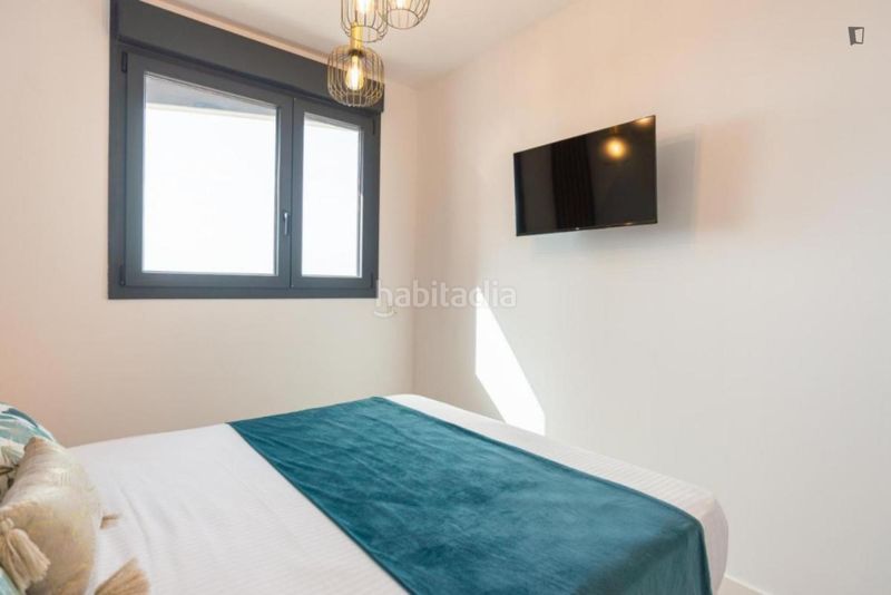 Foto e436655b-6e70-450e-b3b7-93ba61b021b6. Lloguer apartament amb calefacció a Martiricos - La Roca - La Rosaleda Málaga