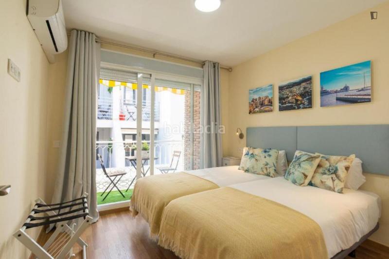 Foto 94dd44e5-558d-47ca-a866-d6abfc82990f. Lloguer apartament amb calefacció a Pedregalejo - Morlaco Málaga