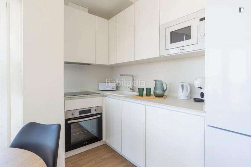 Foto efaf52b6-2d3a-49c5-a57e-250154332561. Alquiler apartamento en La Goleta - San Felipe Neri Málaga