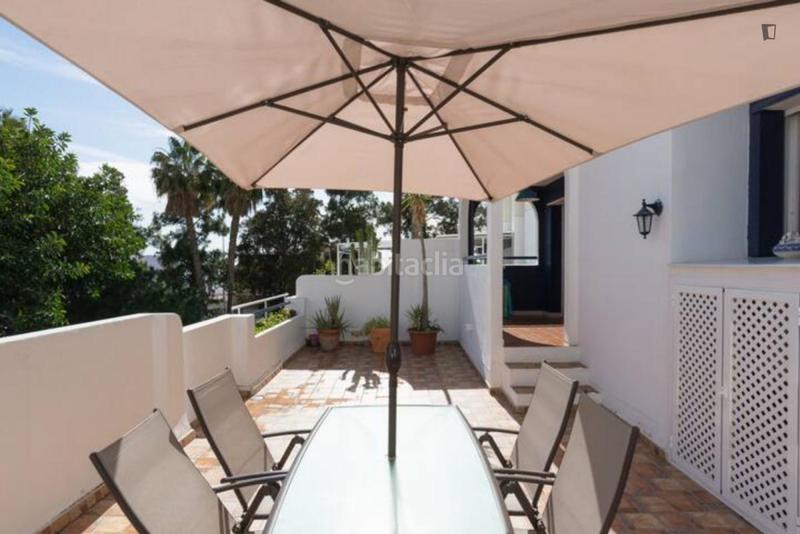 Foto d1065c0a-f20c-4586-ab21-28a9d71ab0f0. Alquiler apartamento en El Palo Málaga