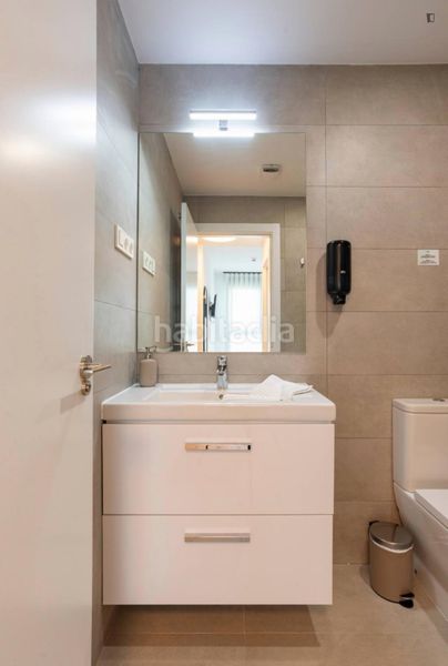 Foto 51be90eb-8b27-4671-81e4-c4899838fe65. Lloguer apartament a Martiricos - La Roca - La Rosaleda Málaga