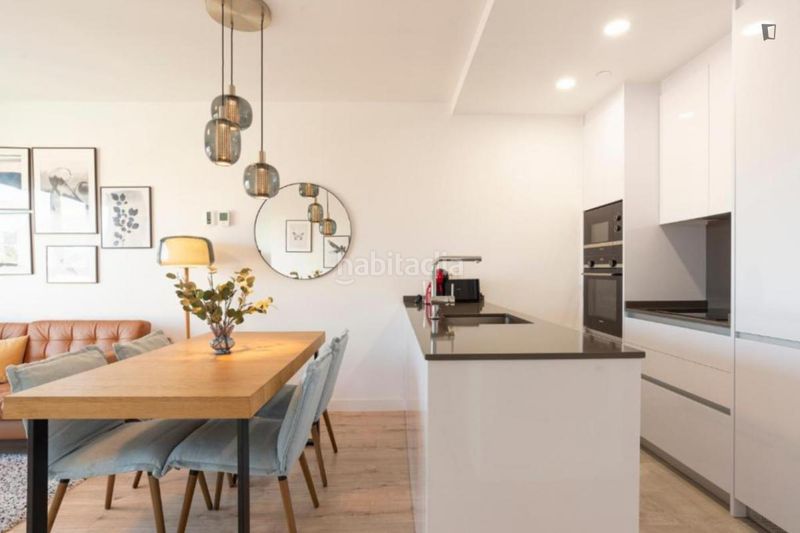 Foto 5abbb11c-98d8-462d-8a7c-f2ed7c995dde. Lloguer apartament a Martiricos - La Roca - La Rosaleda Málaga