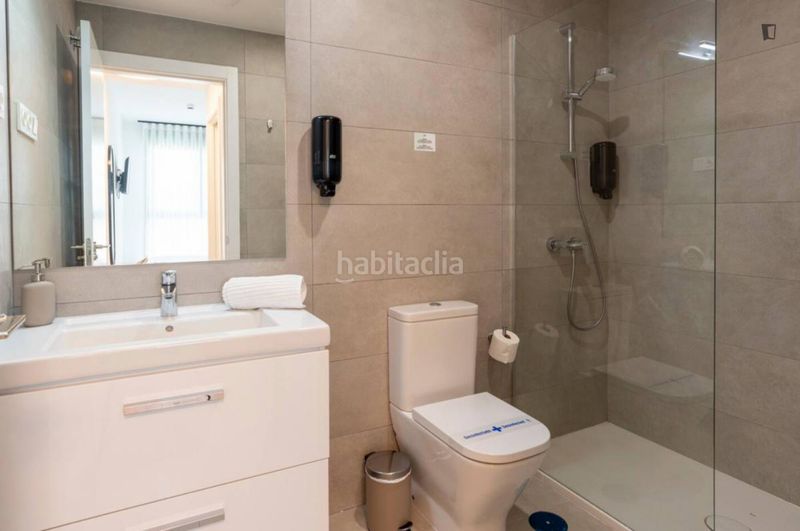 Foto bbe6ba8f-d5ba-42f2-87ed-1dc73e67e594. Lloguer apartament a Martiricos - La Roca - La Rosaleda Málaga