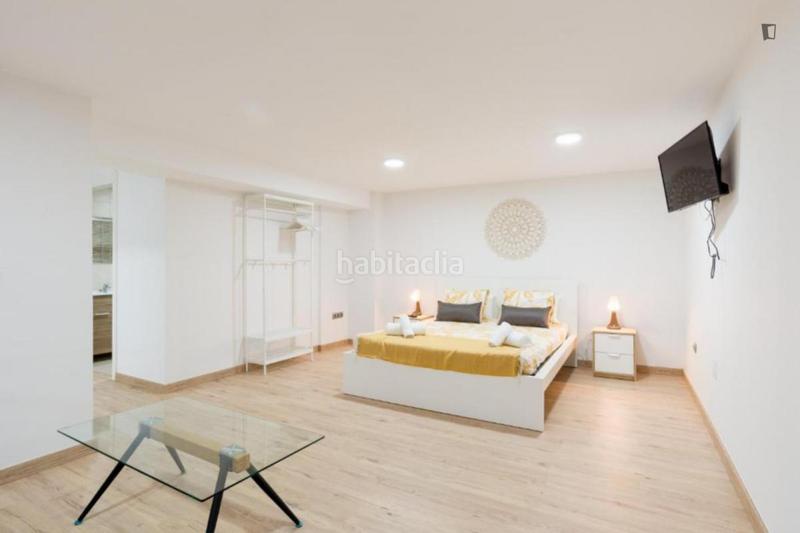 Foto c809a2e5-a4ee-425e-b924-87f8d14e66c2. Lloguer apartament a La Victoria Málaga