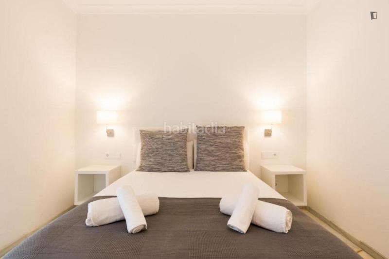 Foto 25b7bb40-6d73-495e-9c4e-06d0bf628092. Alquiler apartamento en La Malagueta - Monte Sancha Málaga