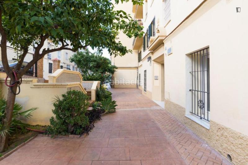 Foto f169c602-22d7-4e46-8676-8edaaf7a0e98. Alquiler apartamento en La Malagueta - Monte Sancha Málaga