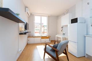 Rent Apartment in Baix Guinardó