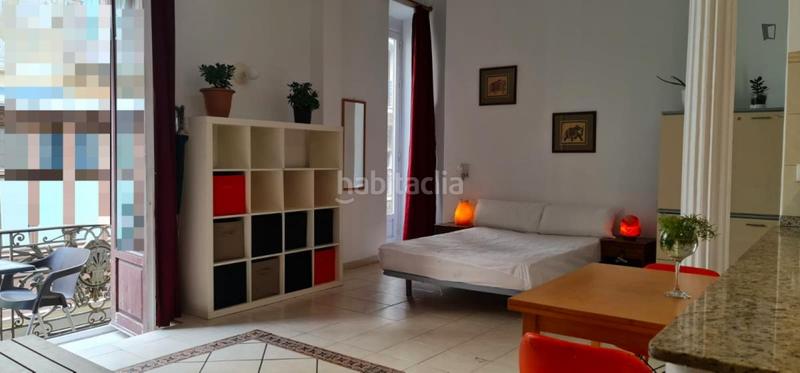 Foto 3b272133-f46d-44f2-a265-e4c240917537. Alquiler estudio en Raval Barcelona