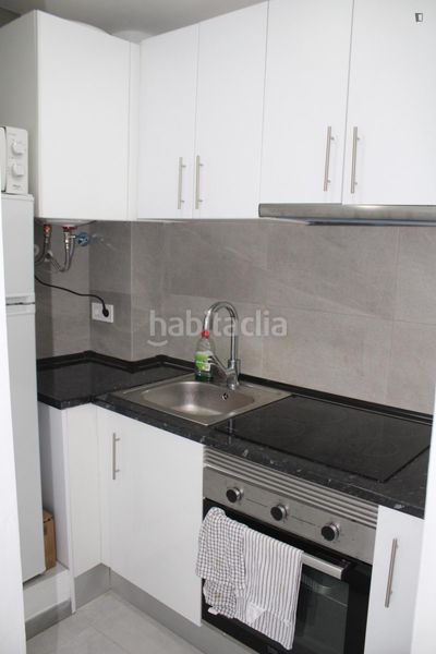Foto 85cd1160-7b5d-4fc4-8818-bae616997a89. Alquiler apartamento en Trinitat Vella Barcelona