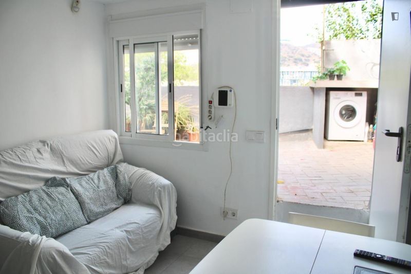 Foto a279d832-6c36-4c03-b4b0-32d725bfe20c. Alquiler apartamento en Trinitat Vella Barcelona