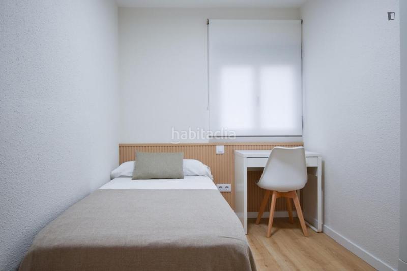 Foto 2bac833c-b6a5-4b22-bb8e-43724481fdd7. Alquiler apartamento en Tres Olivos-Valverde Madrid