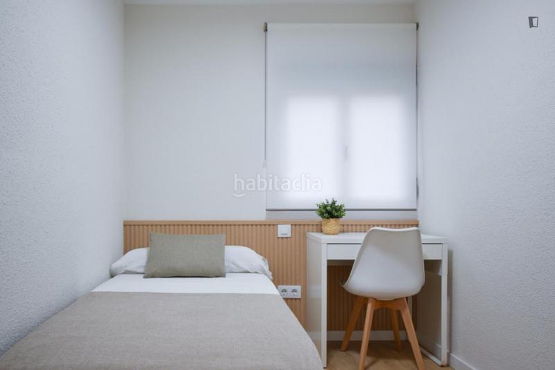 Foto acad305d-b506-442e-9e7b-abaad9a681be. Alquiler apartamento en Tres Olivos-Valverde Madrid
