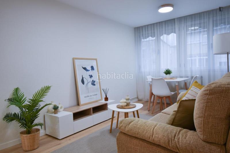 Foto 644e56c4-8d3d-4574-b388-5f016245546f. Location appartement dans Tres Olivos-Valverde Madrid