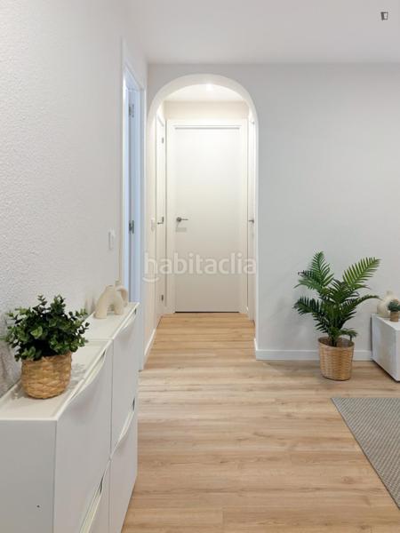 Foto 940d3921-b041-47f1-bcbf-acea3ffecf76. Location appartement dans Tres Olivos-Valverde Madrid