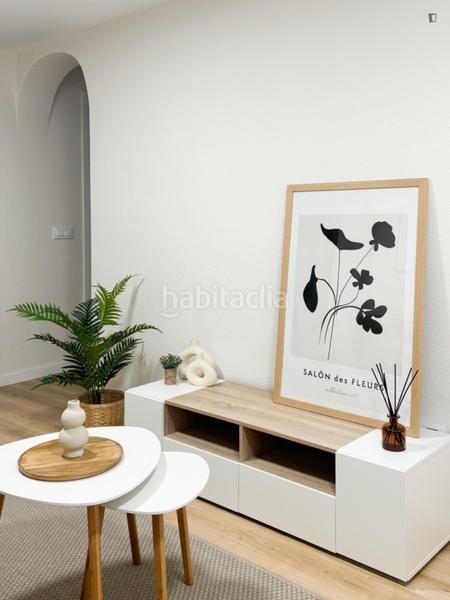 Foto 8b304490-860f-44dc-bb48-06a3c07cb28c. Miete appartement in Tres Olivos-Valverde Madrid