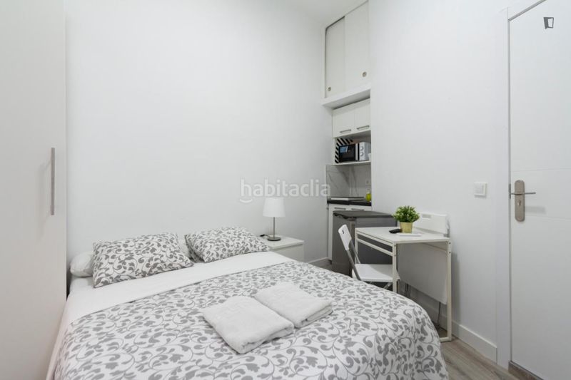 Foto ba52d260-68fb-45fb-b05a-f4c4bdc17255. Lloguer estudi amb calefacció a Ibiza Madrid