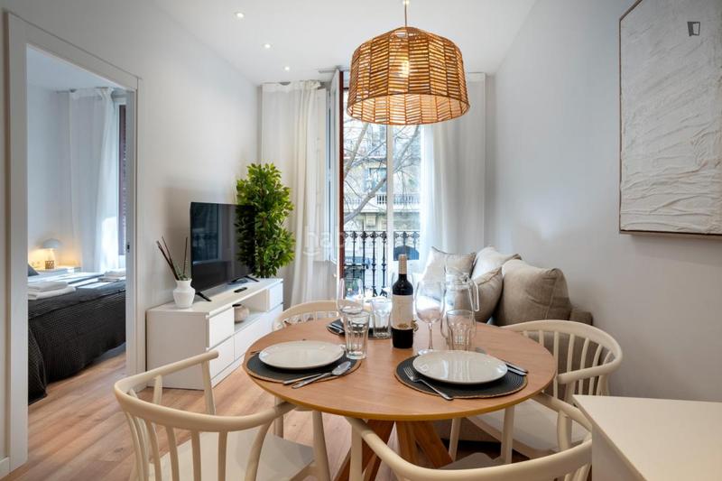 Foto 61932705-5189-410b-984a-b616f8f84d00. Alquiler apartamento en L´Antiga Esquerra de l´Eixample Barcelona