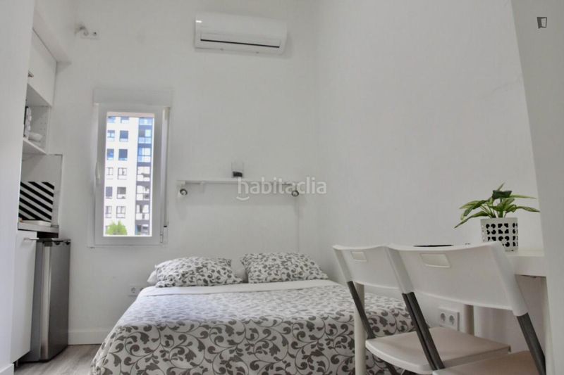Foto ad638d2b-a3f0-4b87-a917-c38d4d2a9474. Lloguer estudi amb calefacció a Ibiza Madrid