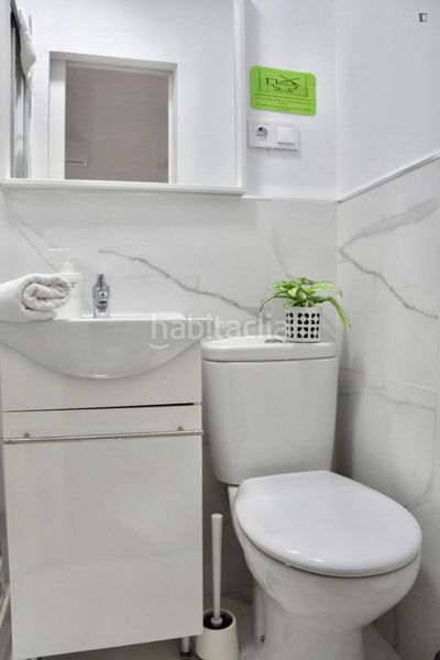 Foto d4c7e9f6-99f9-4a30-818c-86075426f2fd. Lloguer estudi amb calefacció a Ibiza Madrid