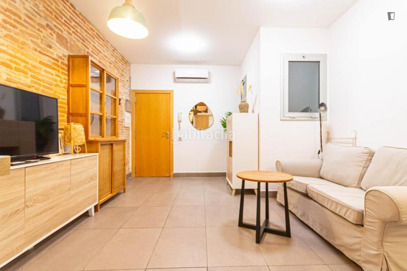 Foto 5caf4ca0-648b-41d6-9b61-d9620dbd1d83. Miete appartement in Raval Barcelona