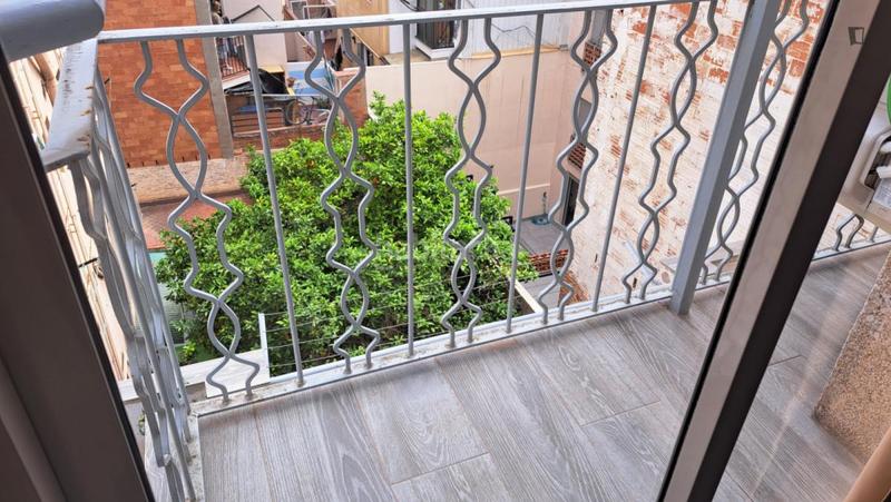 Foto 7fc0371a-8fcd-4287-87e1-0688d9249f0a. Rent studio in La Torrassa Hospitalet de Llobregat (L´)