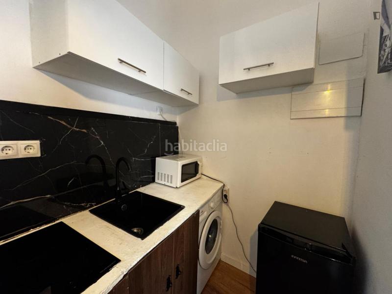 Foto c776817a-fbfd-44cb-92dd-b9c891dd3ee4. Location studio dans Berruguete Madrid
