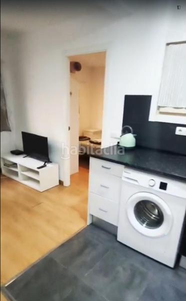 Foto 3ba645e5-09e6-457e-ba1c-98d274481cce. Lloguer apartament a Turó de la Peira Barcelona